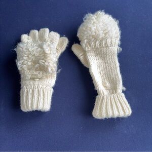 American Eagle Outfitters Mittens